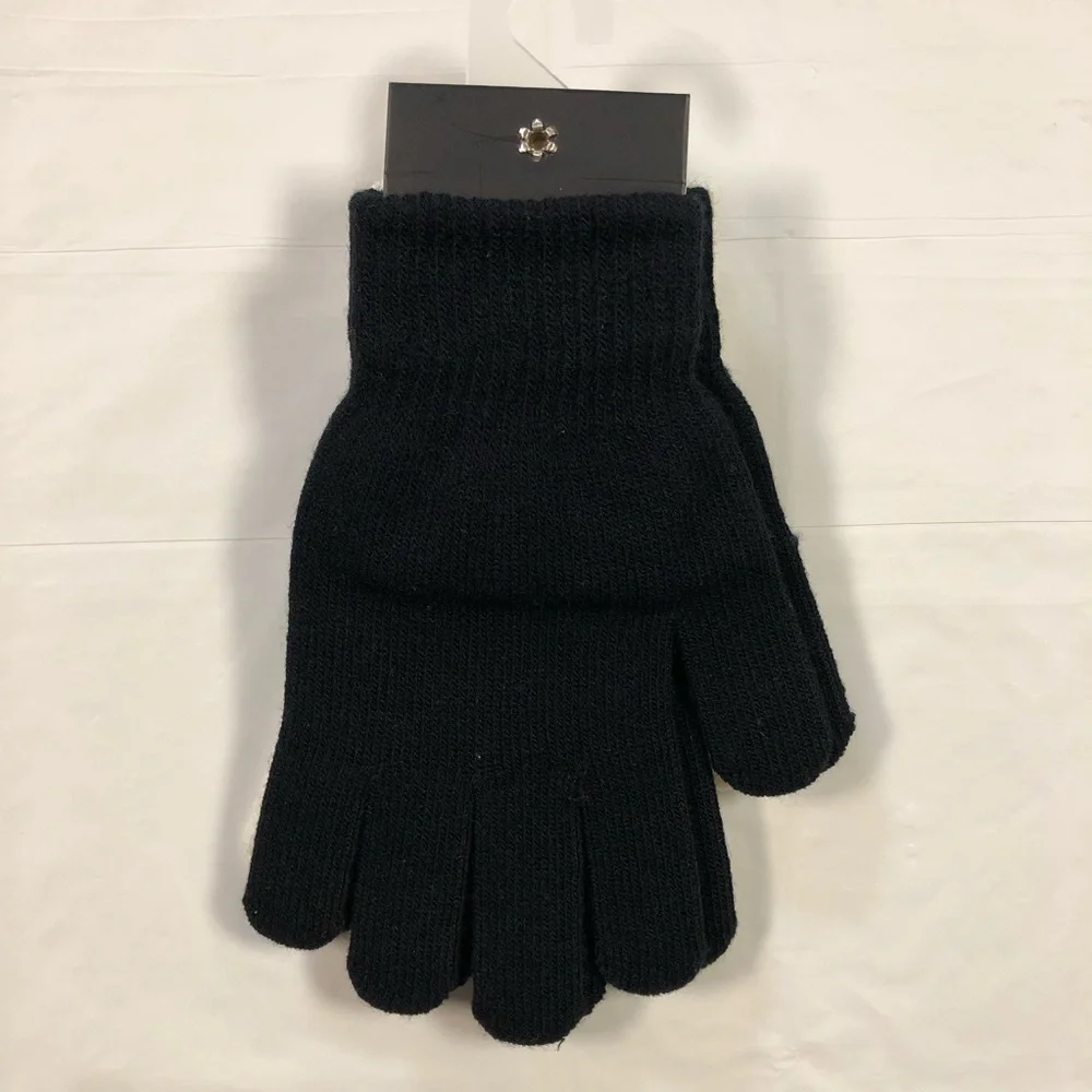 NWT Marcus Adler New York Collection Women’s 2PK Black & White Winter Glove Set